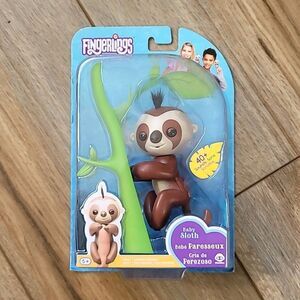WowWee Fingerlings Baby Sloth Kingsley Interactive Collectible Toy New in Box